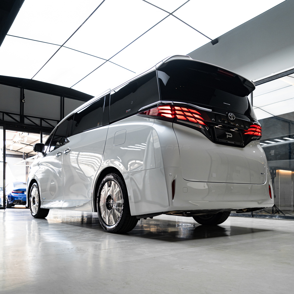 Toyota Alphard Hybrid ATPM