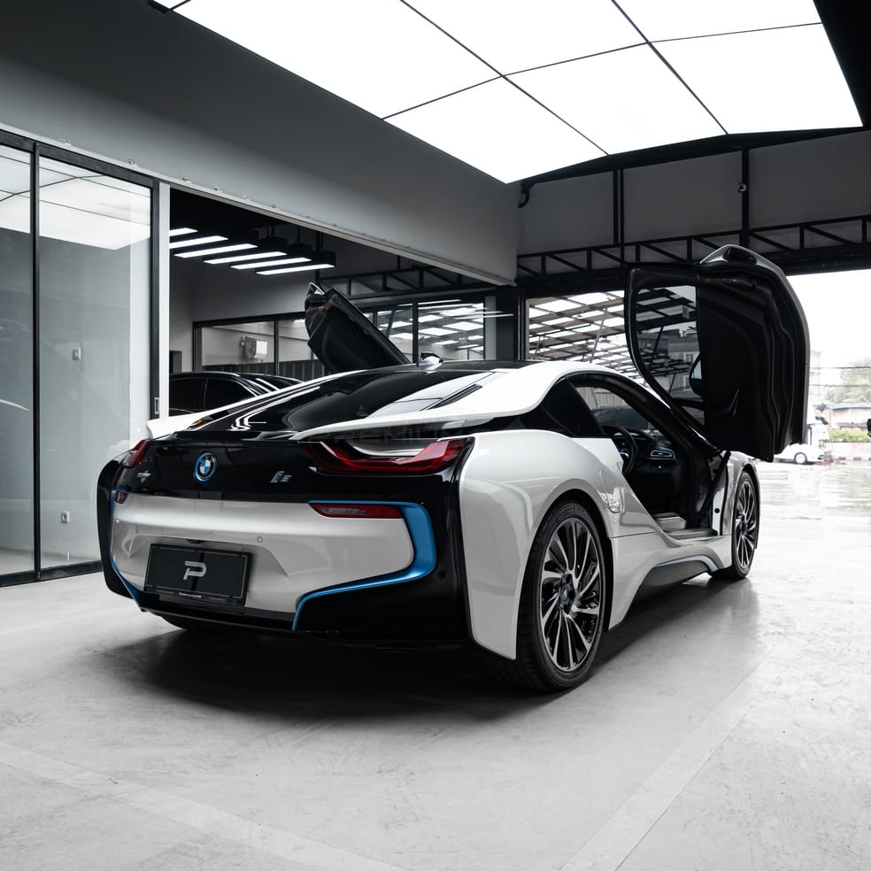 BMW i8 eDrive Hybrid CBU