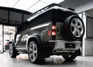 Land Rover Defender 90 SE 2.0 P300