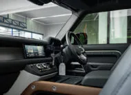 Land Rover Defender 90 SE 2.0 P300