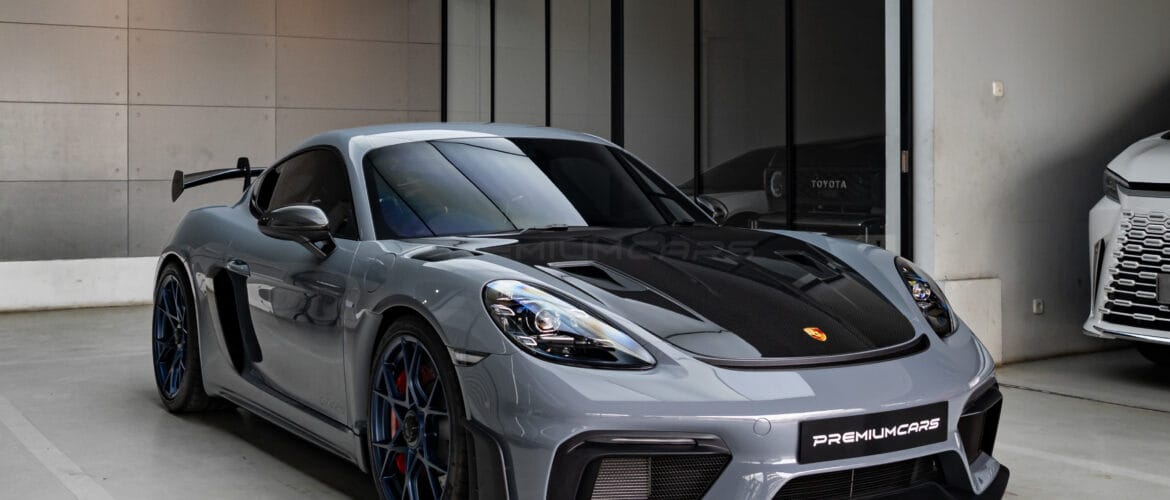 Porsche 718 Cayman GT4 RS Weissach Package