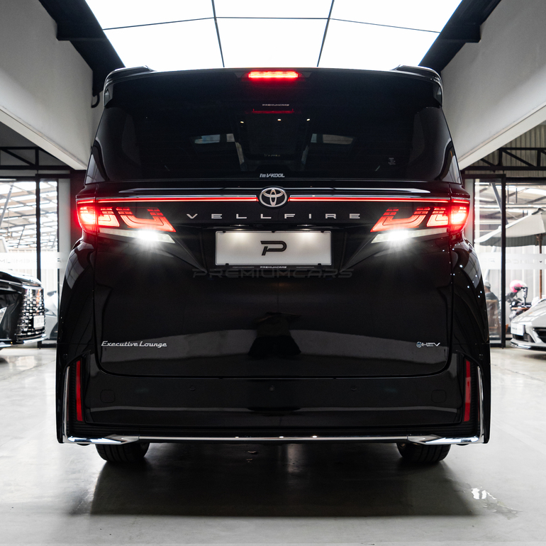 Toyota Vellfire Hybrid Executive Lounge 2.5L ATPM