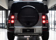Land Rover Defender 110 SE 2.0 P300