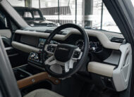 Land Rover Defender 110 SE 2.0 P300
