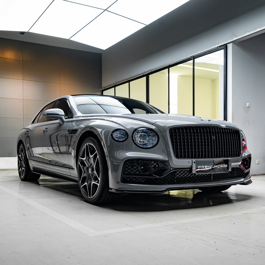 Bentley Flying Spur Hybrid KAHN