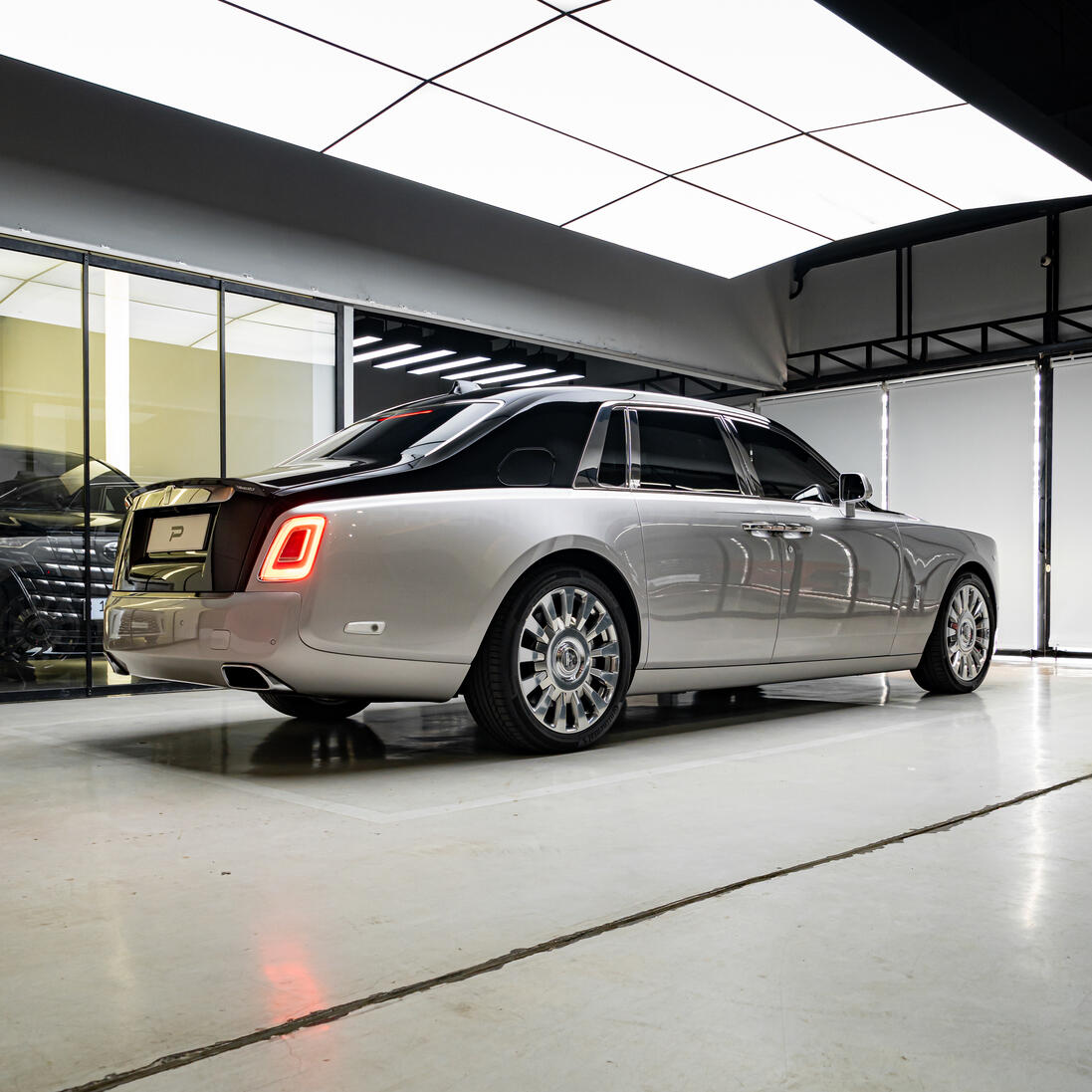 Rolls-Royce Phantom VIII 6.7L CBU