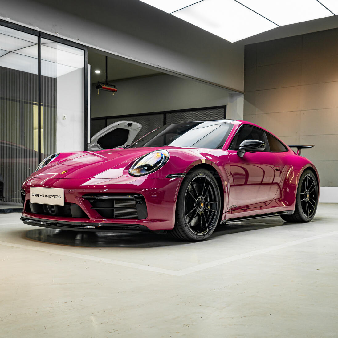 Porsche 911 Carrera GTS Aerokit CBU