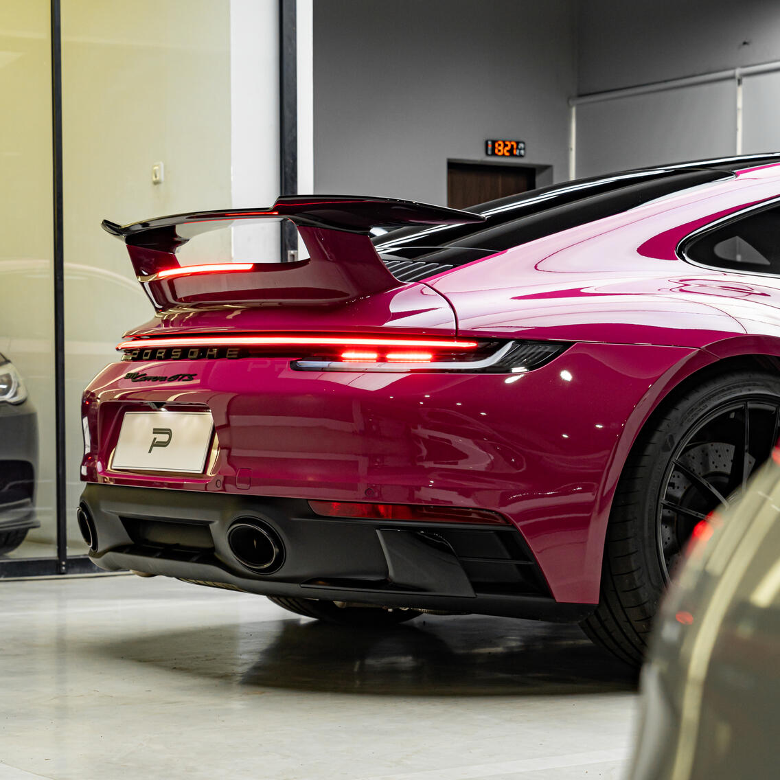 Porsche 911 Carrera GTS Aerokit CBU