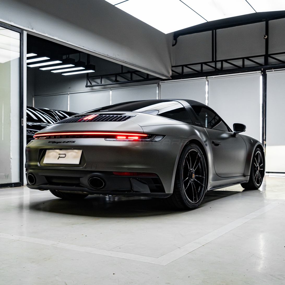 Porsche 911 Targa 4 GTS CBU 2023