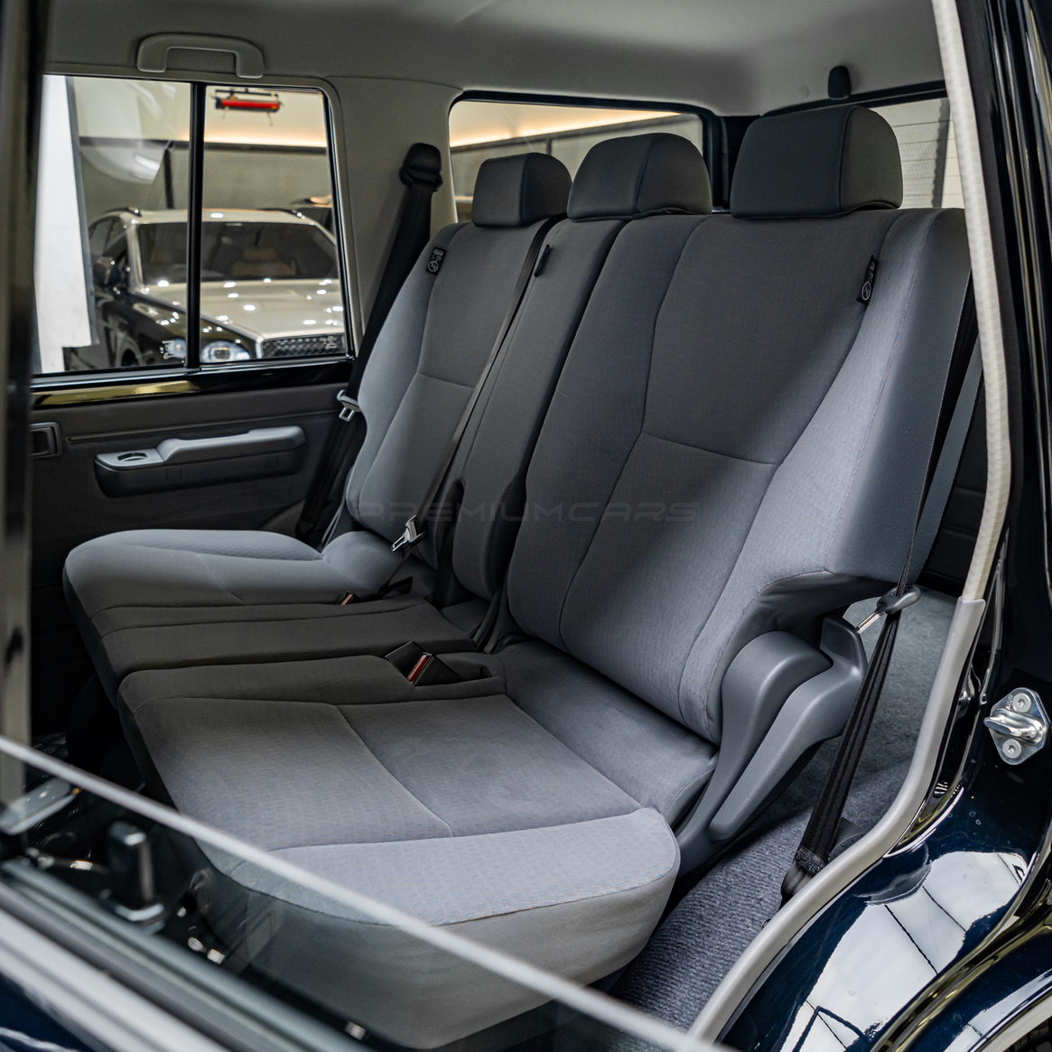Toyota Land Cruiser 70 Wagon GXL 2.8L AT Diesel CBU